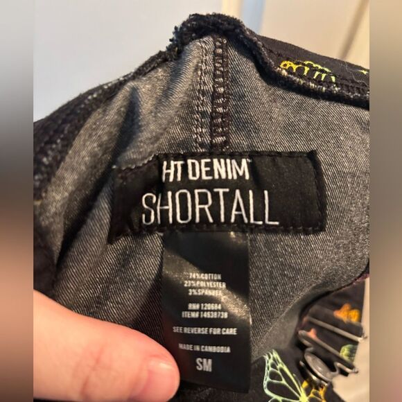 ⭐️ 5 For $25 HT Denim Shortall Butterfly Overalls (S) - Picture 3 of 4